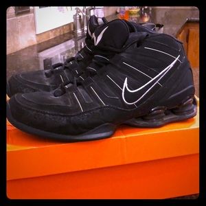 Nike Shox Flight basketball shoes. Size 10 men’s.